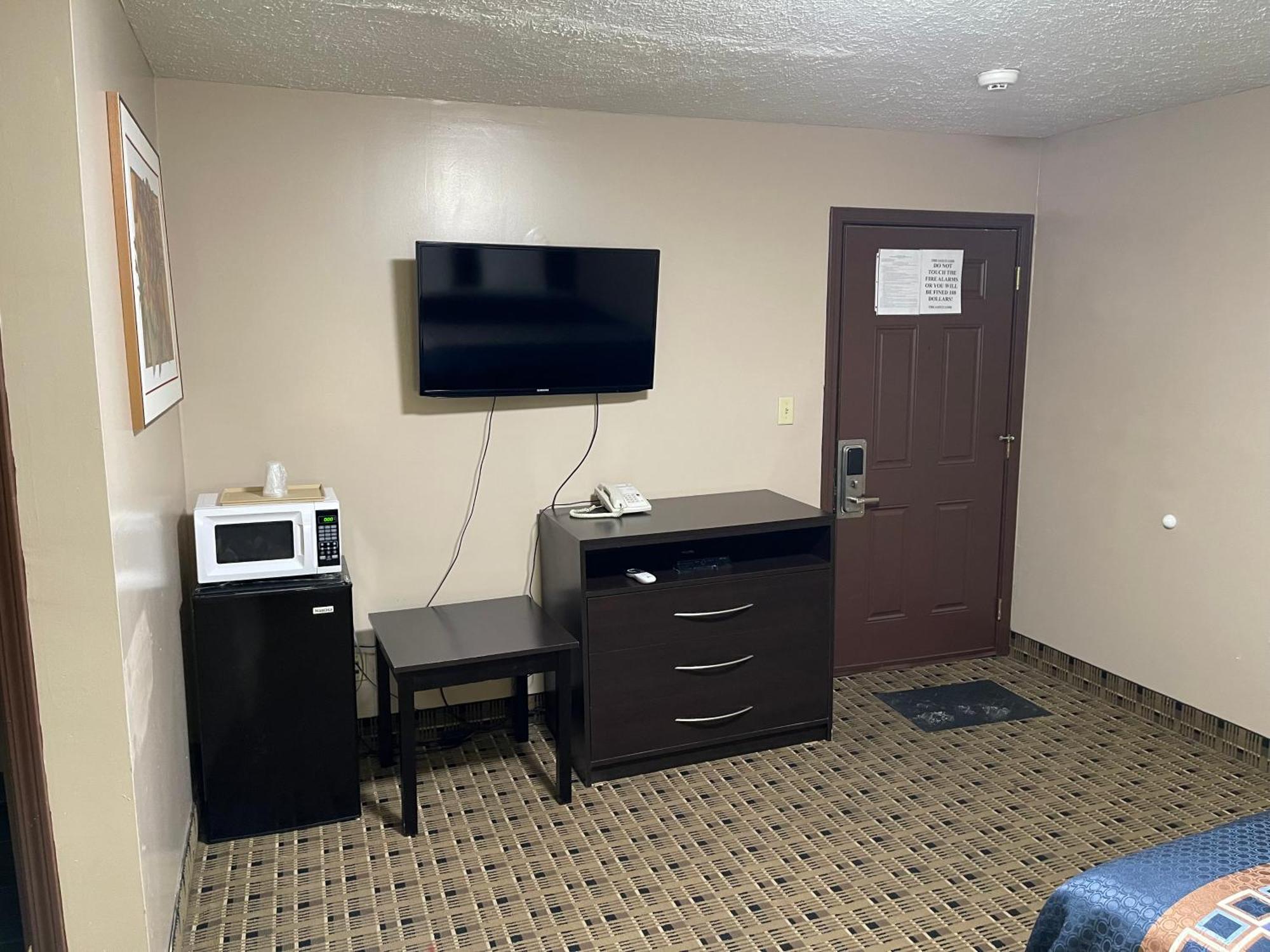 Economy Inn & Suites Ashtabula Ngoại thất bức ảnh