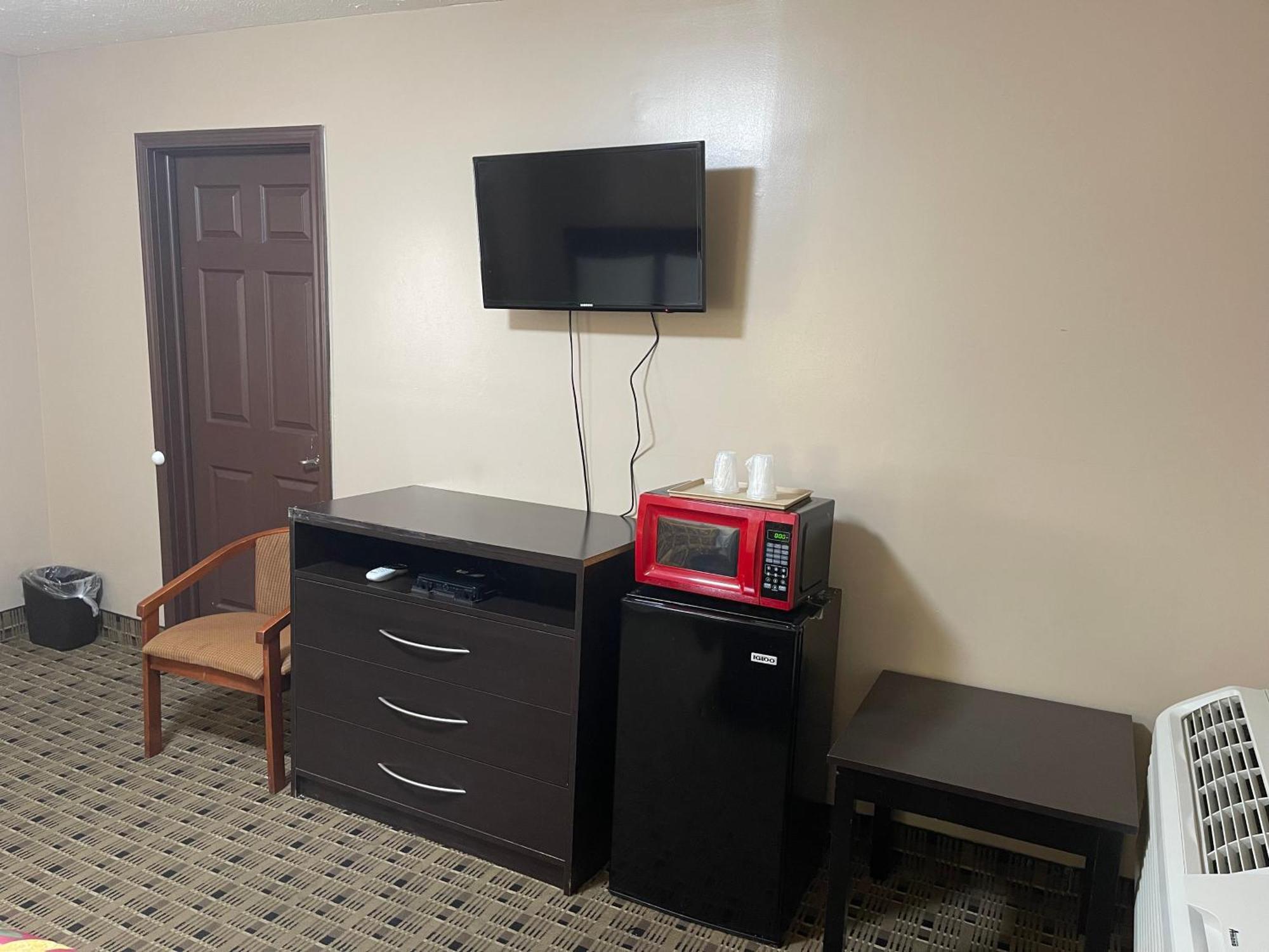 Economy Inn & Suites Ashtabula Ngoại thất bức ảnh