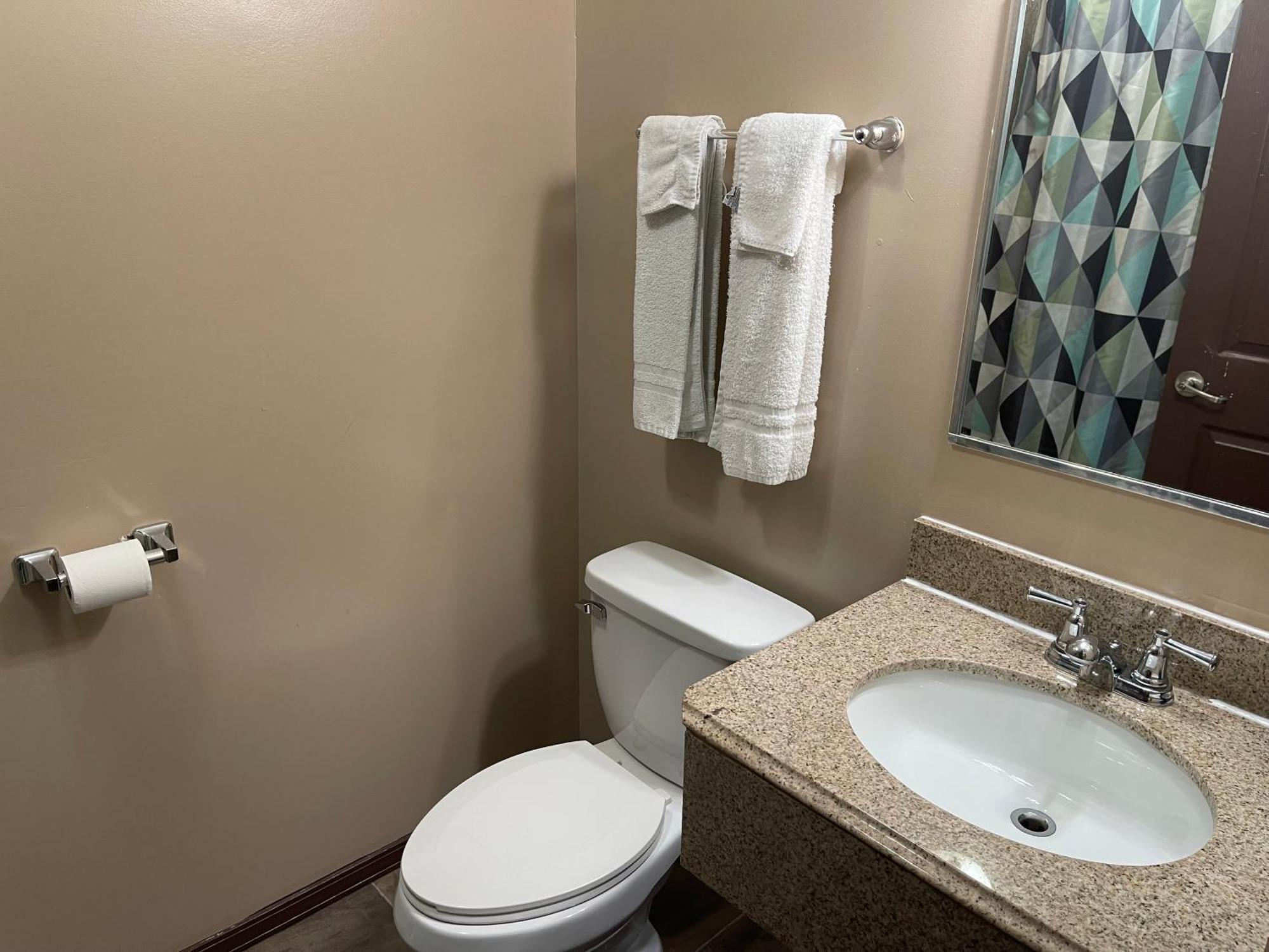 Economy Inn & Suites Ashtabula Ngoại thất bức ảnh