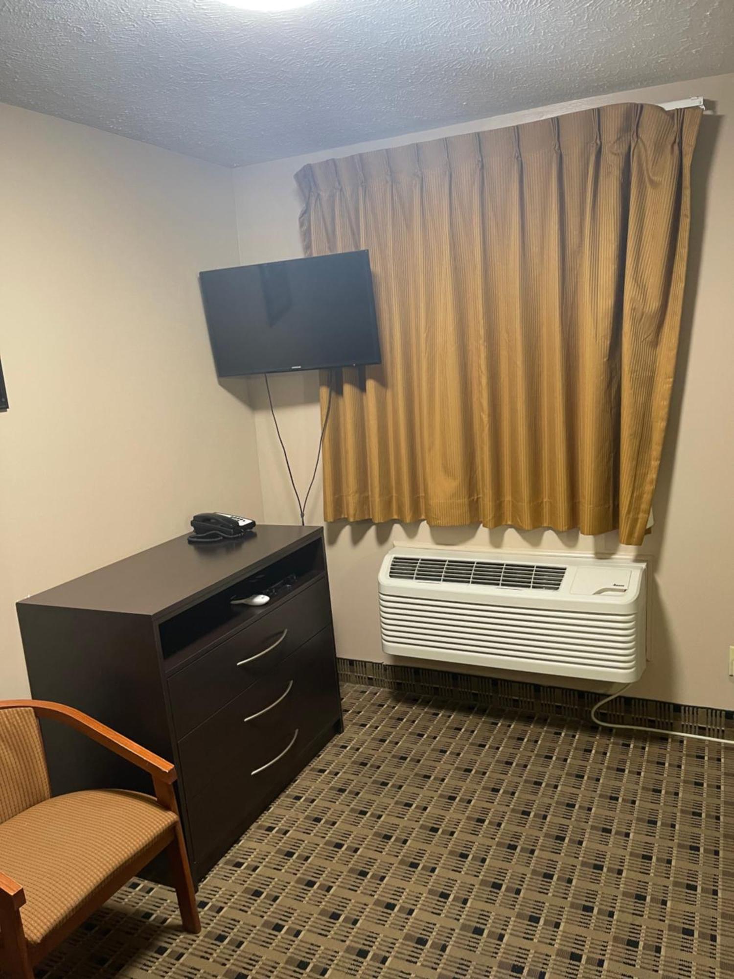 Economy Inn & Suites Ashtabula Ngoại thất bức ảnh
